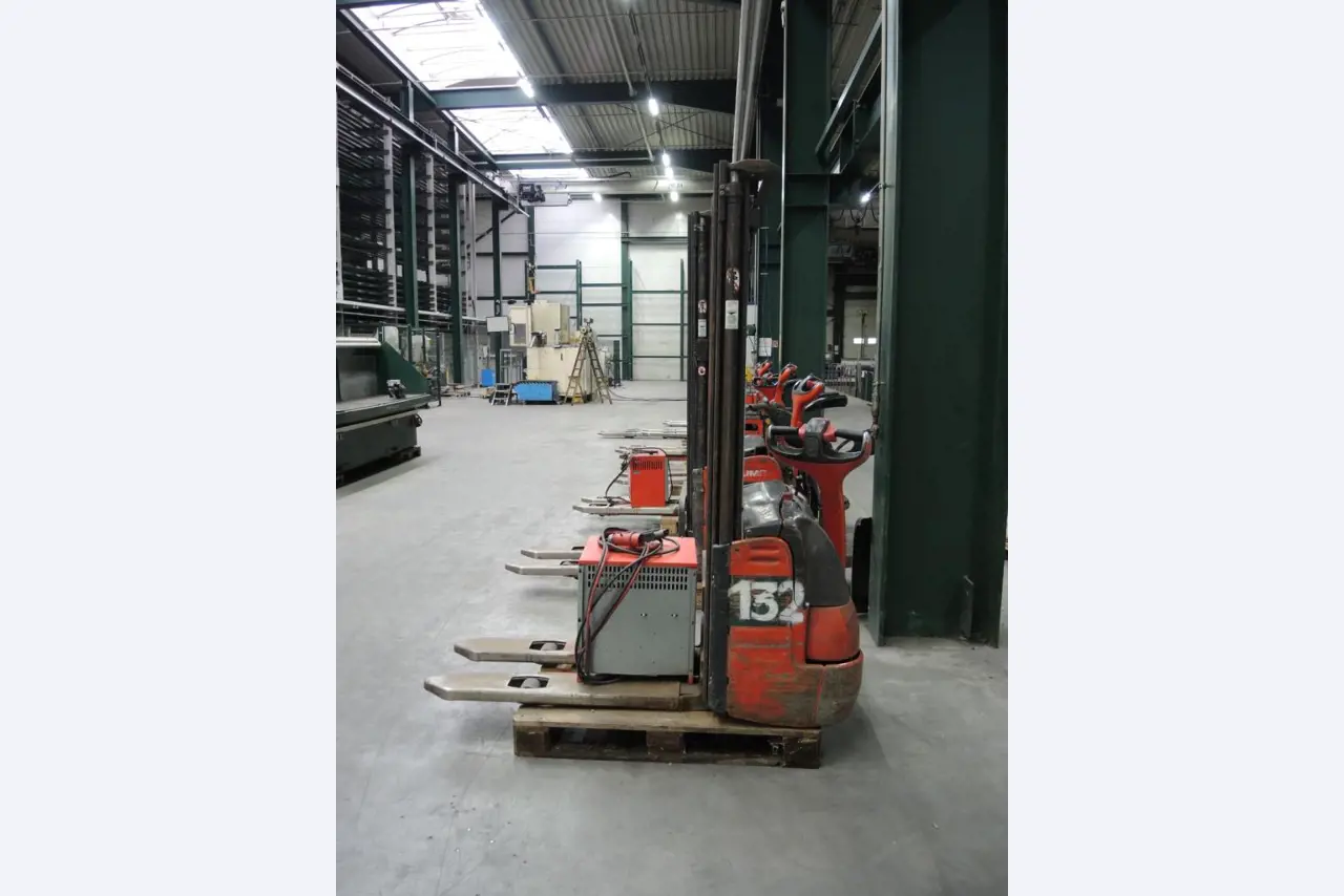 sheetmetal and metalworking machines <br><font size="2">In collaboration with Hilco Industrial Acquisitions bv<br></font>-2