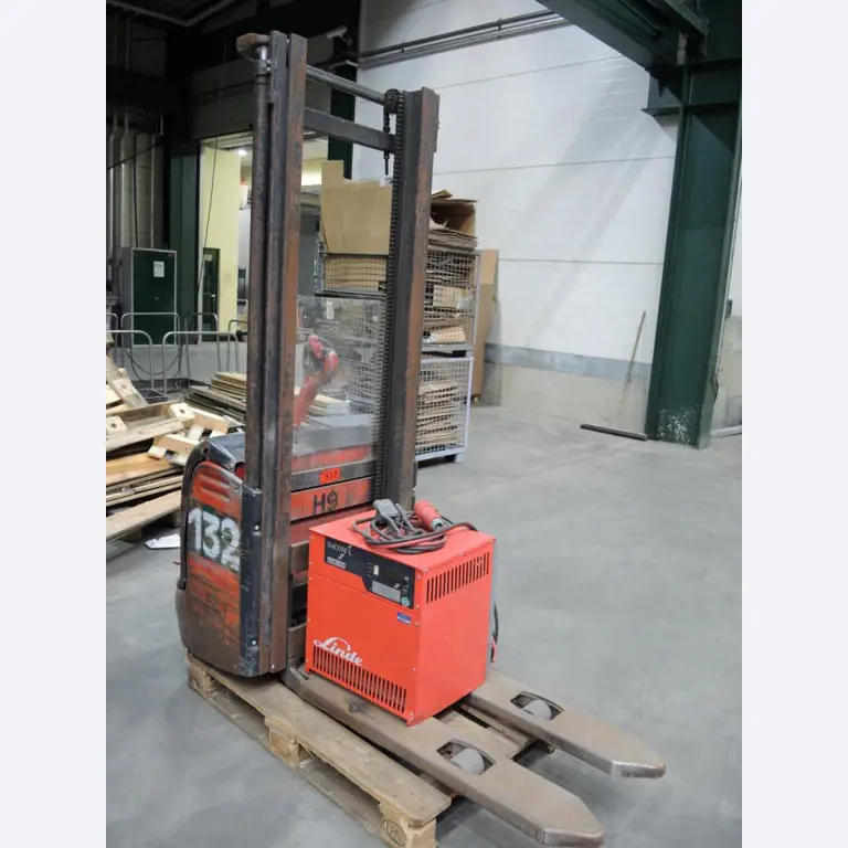 sheetmetal and metalworking machines <br><font size="2">In collaboration with Hilco Industrial Acquisitions bv<br></font>-4