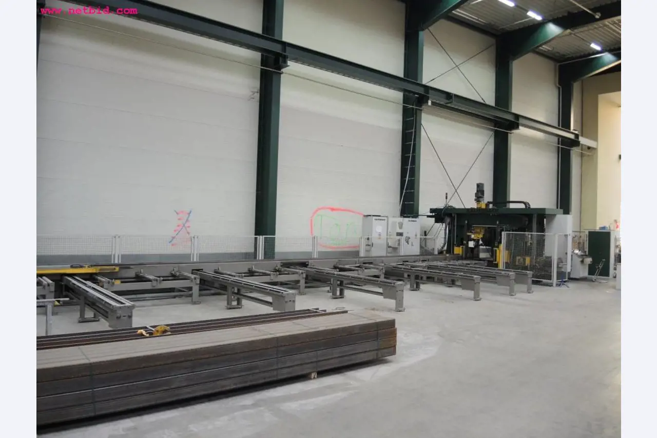 Chapas metálicas e máquinas para trabalhar metais<br><font size="2">Em colaboração com a Hilco Industrial Acquisitions bv</font>-10