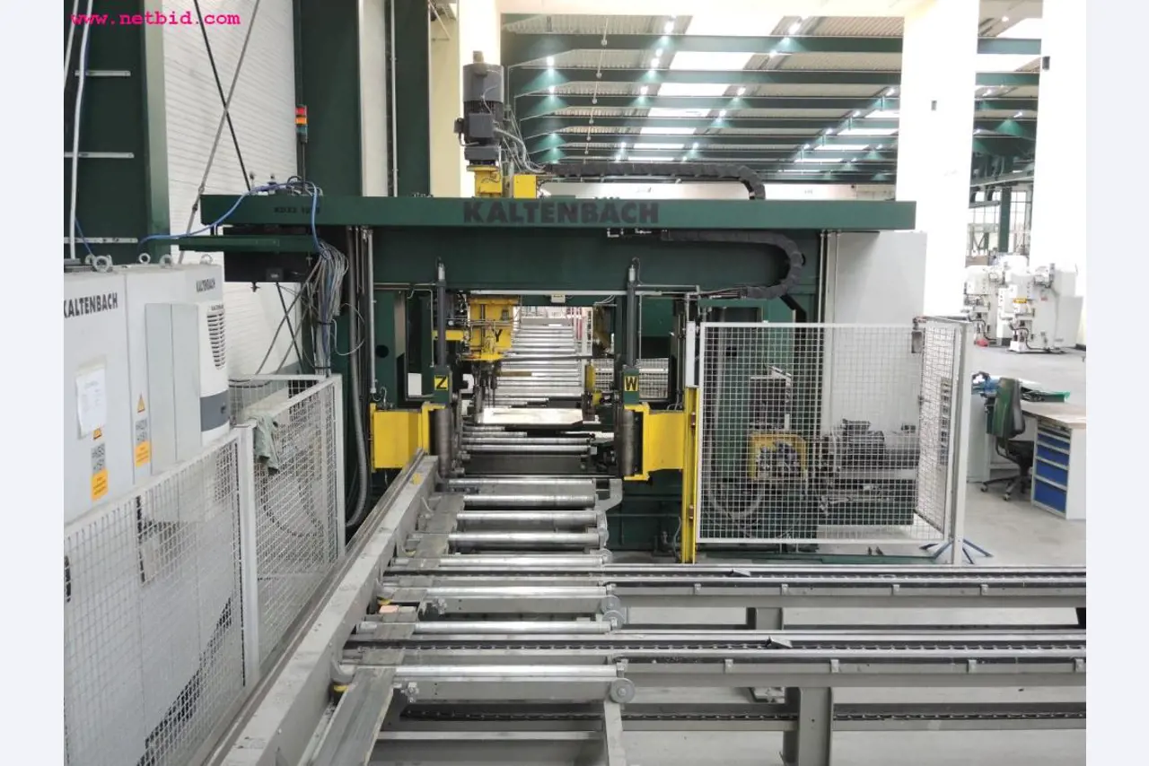 Chapas metálicas e máquinas para trabalhar metais<br><font size="2">Em colaboração com a Hilco Industrial Acquisitions bv</font>-12
