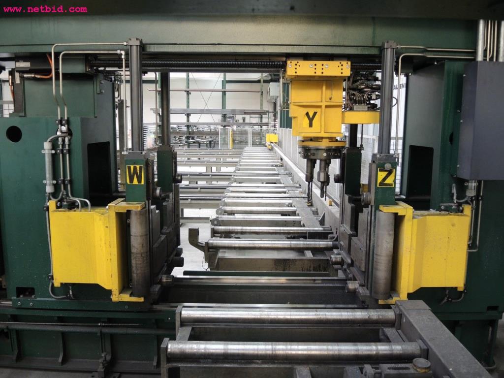 Chapas metálicas e máquinas para trabalhar metais<br><font size="2">Em colaboração com a Hilco Industrial Acquisitions bv</font>-17