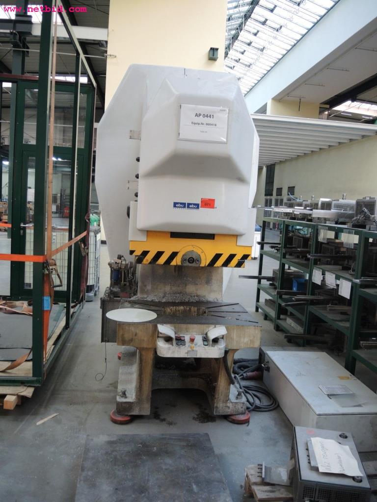 Chapas metálicas e máquinas para trabalhar metais<br><font size="2">Em colaboração com a Hilco Industrial Acquisitions bv</font>-2