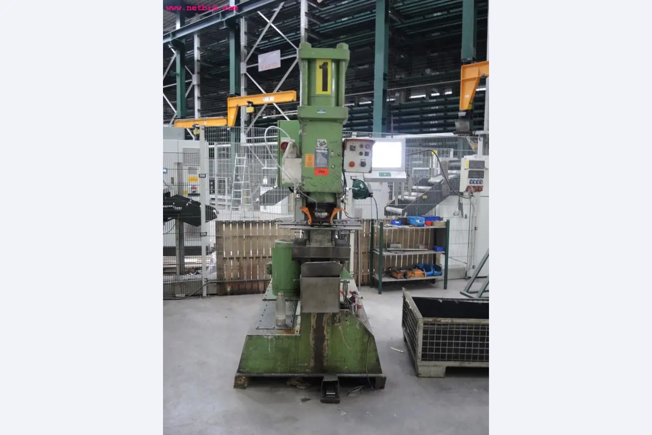 Chapas metálicas e máquinas para trabalhar metais<br><font size="2">Em colaboração com a Hilco Industrial Acquisitions bv</font>-2