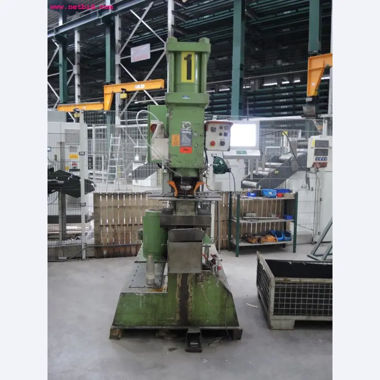 Chapas metálicas e máquinas para trabalhar metais<br><font size="2">Em colaboração com a Hilco Industrial Acquisitions bv</font>-2