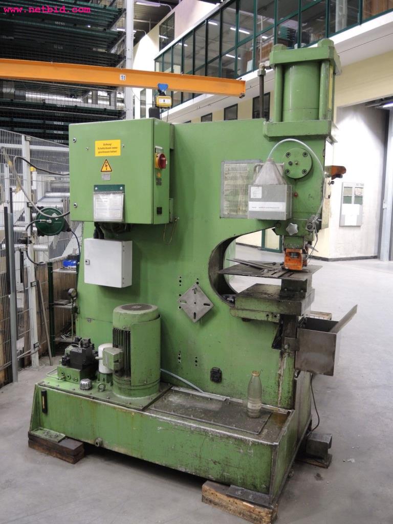 Chapas metálicas e máquinas para trabalhar metais<br><font size="2">Em colaboração com a Hilco Industrial Acquisitions bv</font>-5