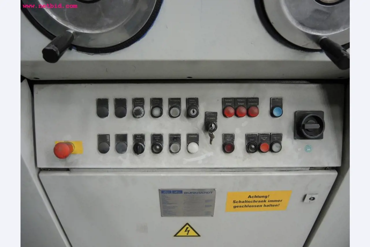 Chapas metálicas e máquinas para trabalhar metais<br><font size="2">Em colaboração com a Hilco Industrial Acquisitions bv</font>-6