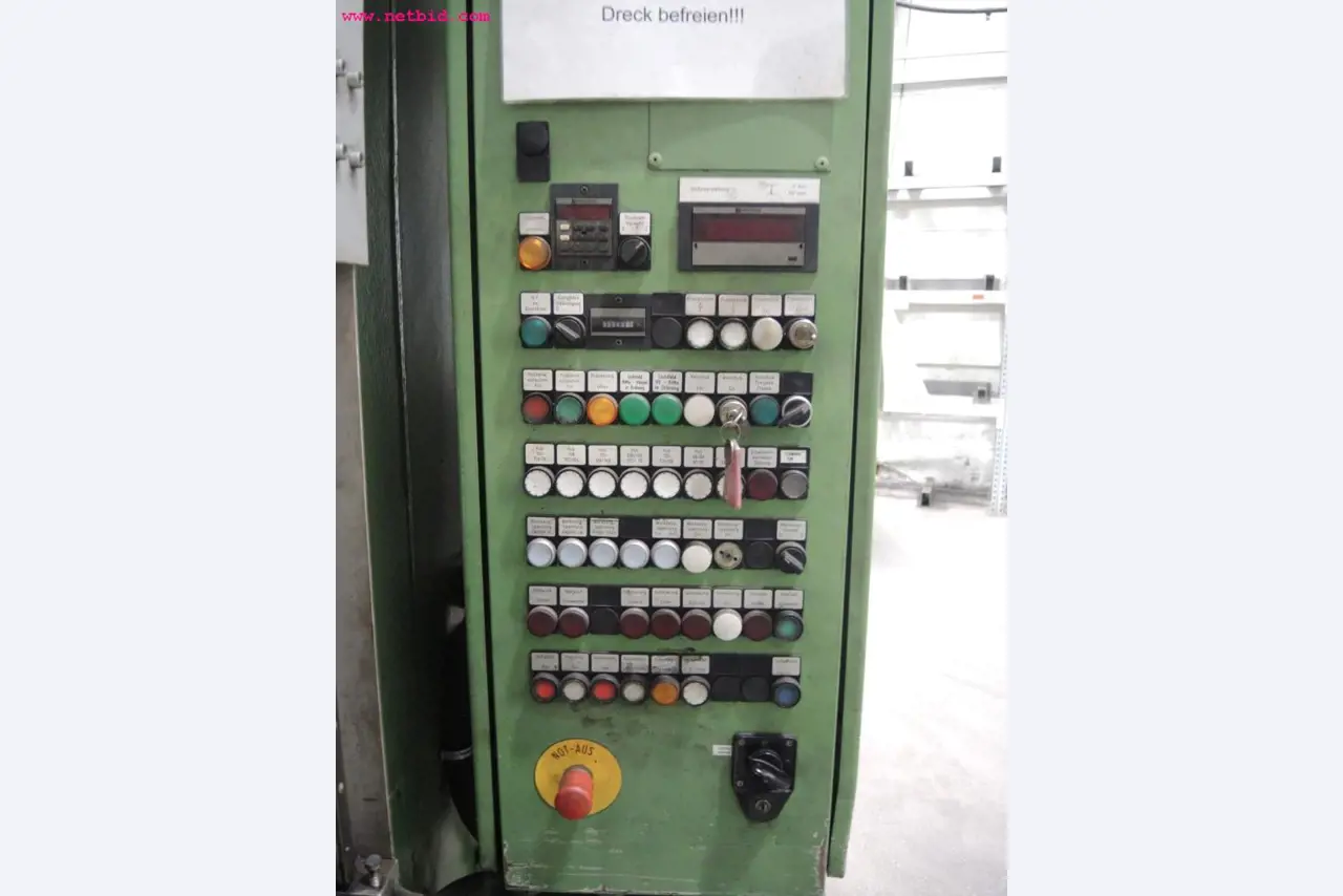 Chapas metálicas e máquinas para trabalhar metais<br><font size="2">Em colaboração com a Hilco Industrial Acquisitions bv</font>-16