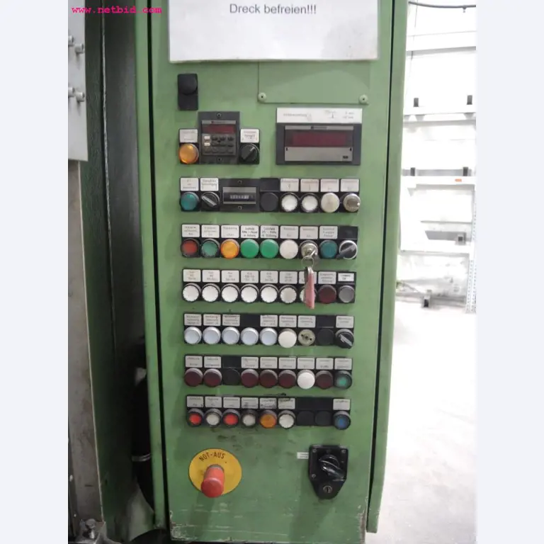 Chapas metálicas e máquinas para trabalhar metais<br><font size="2">Em colaboração com a Hilco Industrial Acquisitions bv</font>-16