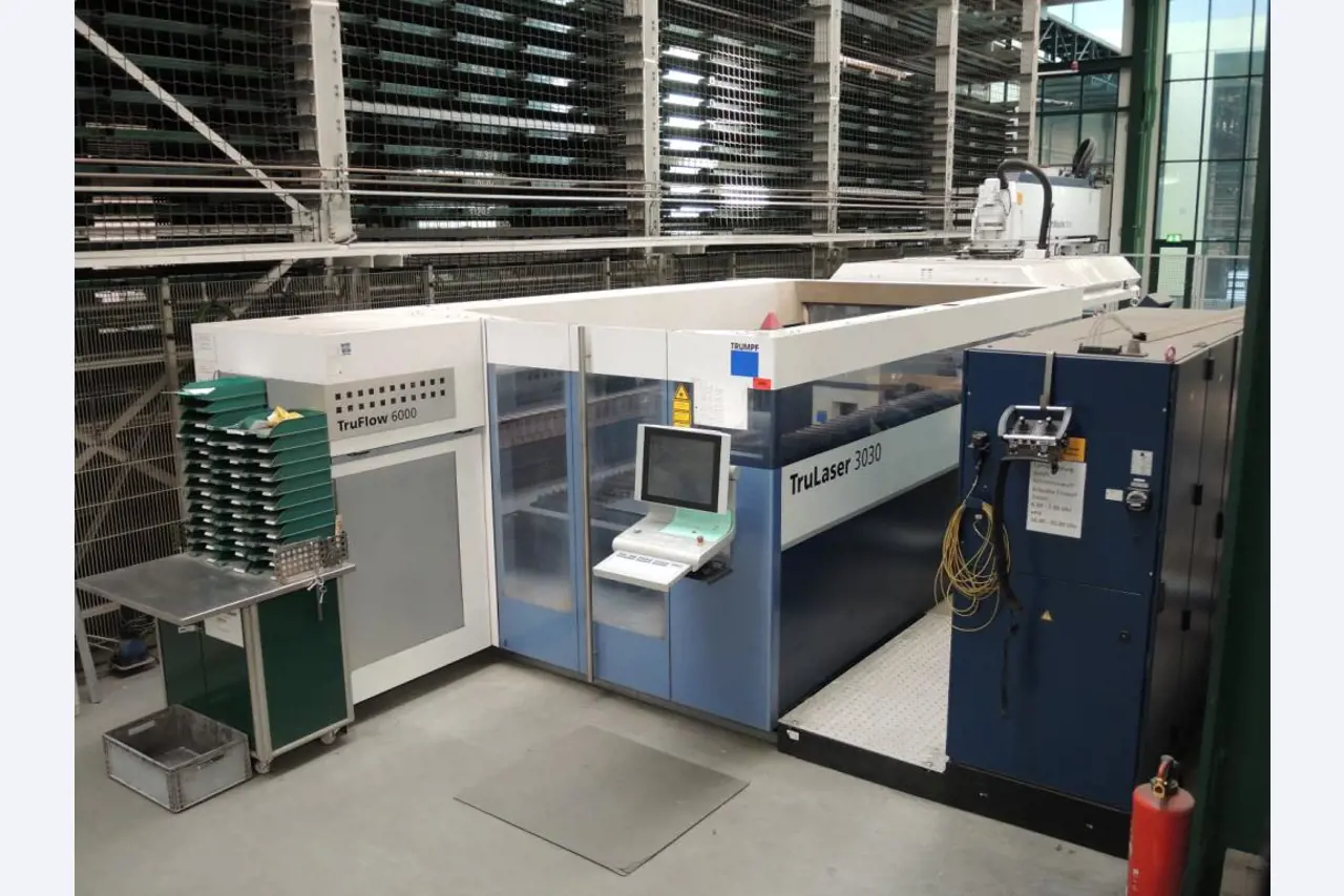 Chapas metálicas e máquinas para trabalhar metais<br><font size="2">Em colaboração com a Hilco Industrial Acquisitions bv</font>-15