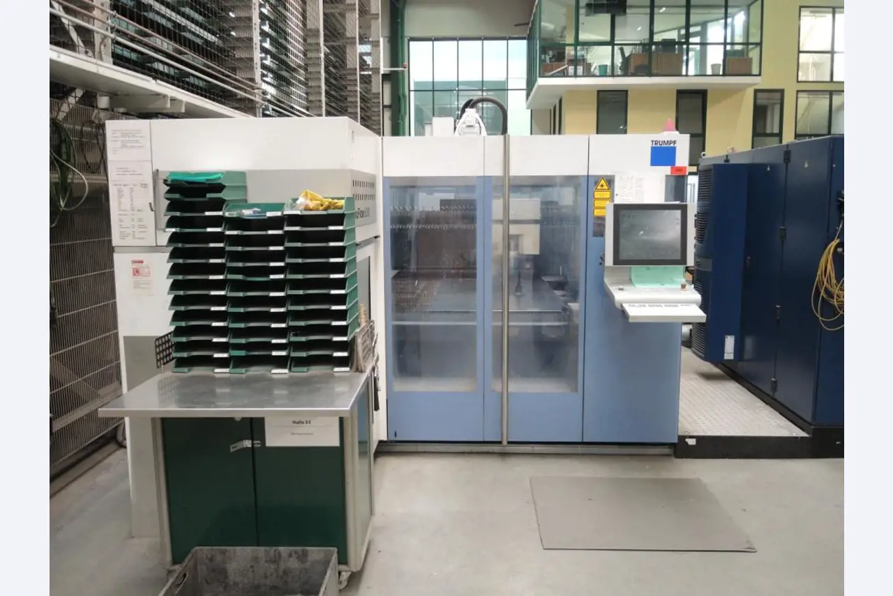 Chapas metálicas e máquinas para trabalhar metais<br><font size="2">Em colaboração com a Hilco Industrial Acquisitions bv</font>-17