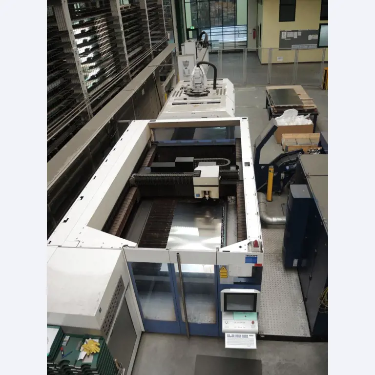 Chapas metálicas e máquinas para trabalhar metais<br><font size="2">Em colaboração com a Hilco Industrial Acquisitions bv</font>-18