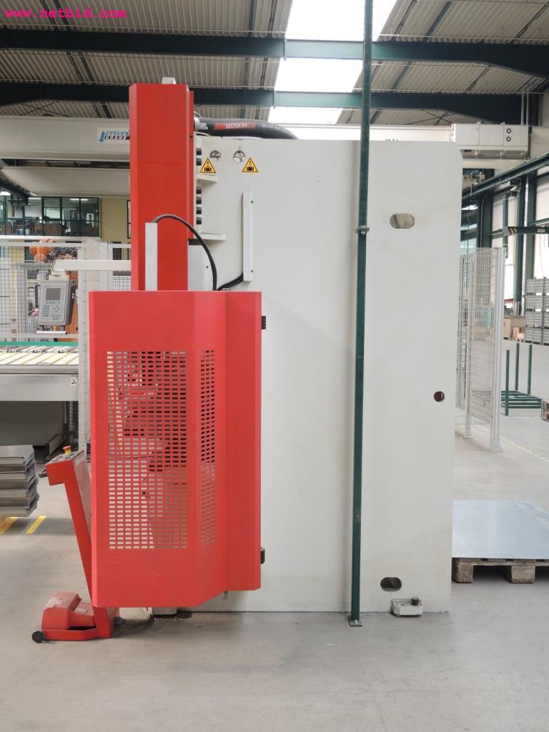 Chapas metálicas e máquinas para trabalhar metais<br><font size="2">Em colaboração com a Hilco Industrial Acquisitions bv</font>-11