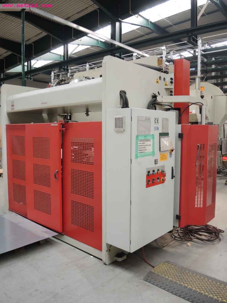 Chapas metálicas e máquinas para trabalhar metais<br><font size="2">Em colaboração com a Hilco Industrial Acquisitions bv</font>-13