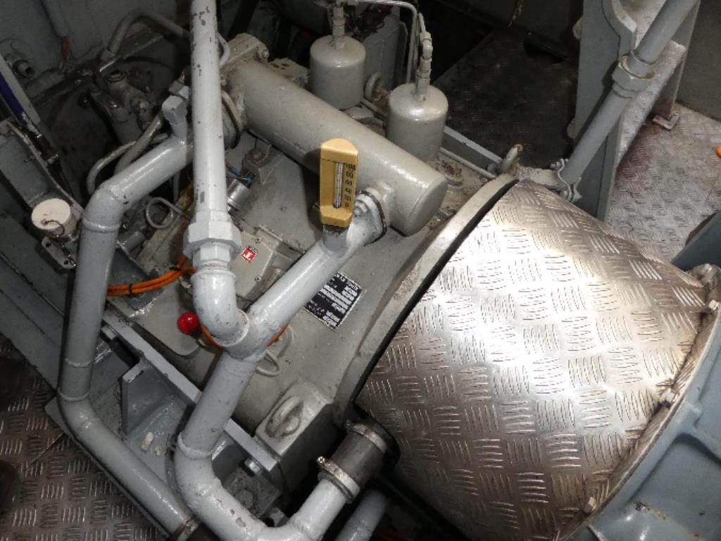 Hydraulikmotor Staffa + Mehrschalengreifer-27