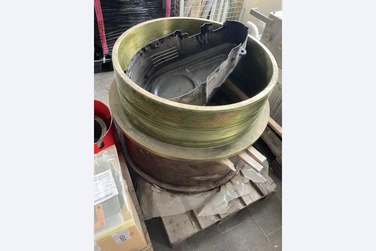 Moteur hydraulique Staffa + grappin à ferraille-31