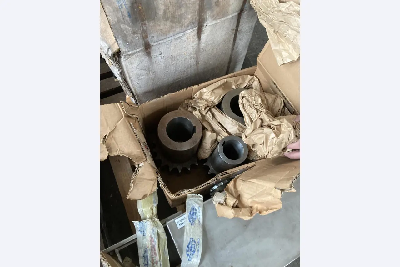 Moteur hydraulique Staffa + grappin à ferraille-34