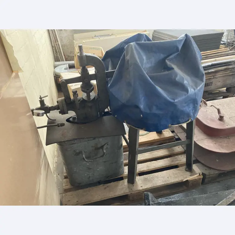 Moteur hydraulique Staffa + grappin à ferraille-37