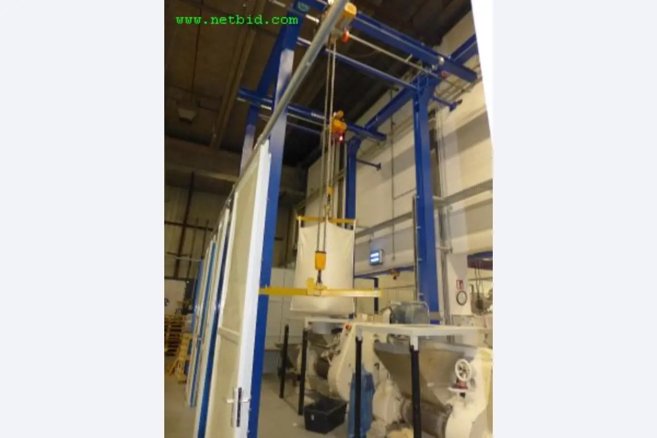 Machines for producing soap, as well as the entire factory and office equipment <br>-1