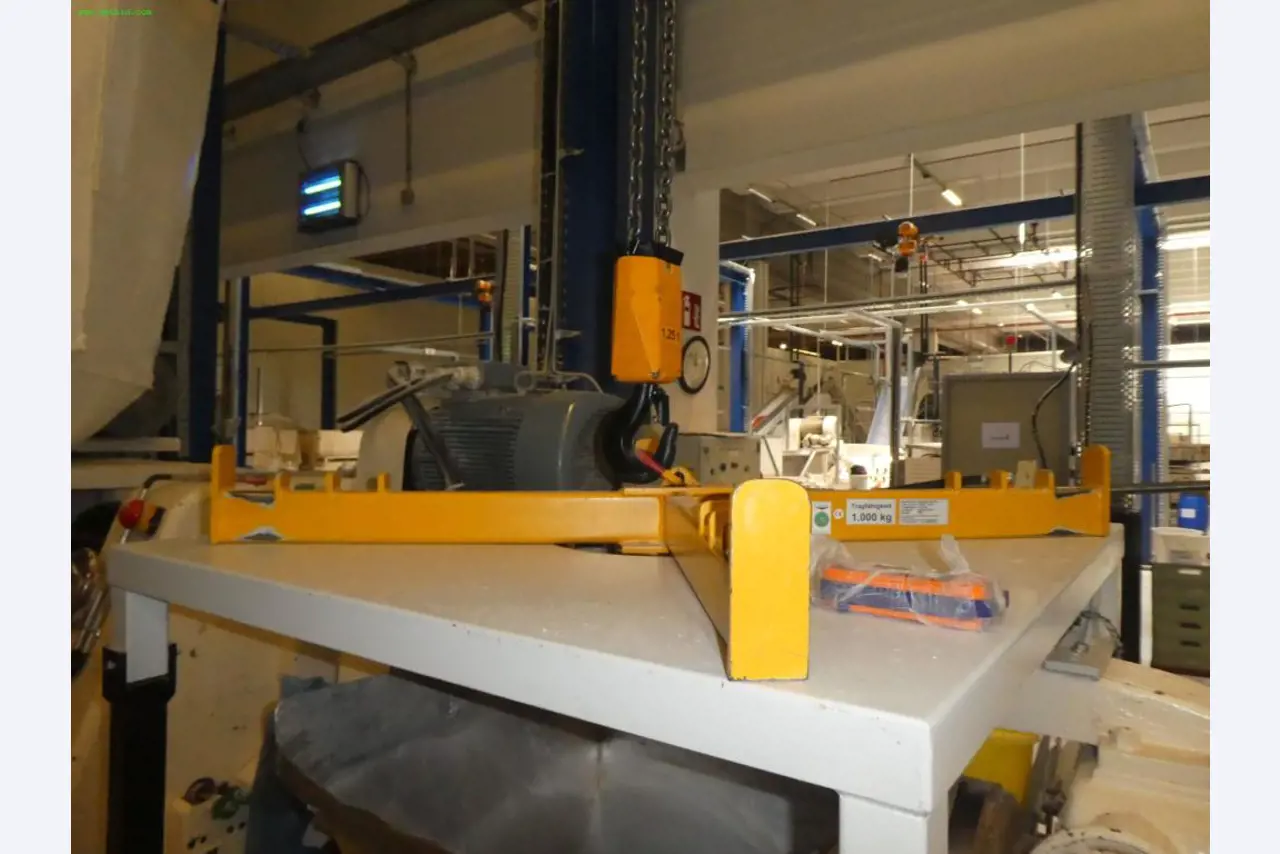 Machines for producing soap, as well as the entire factory and office equipment <br>-5