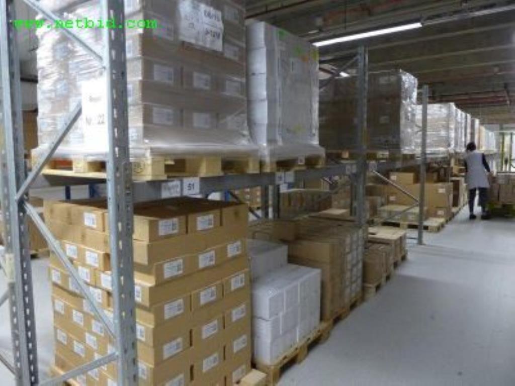 Machines pour la fabrication de savons, ainsi que l'ensemble de l'équipement industriel et commercial<br>.-2