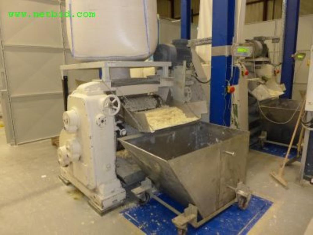 Máquinas para a produção de sabonetes, bem como todo o equipamento fabril e de escritório<br>-1