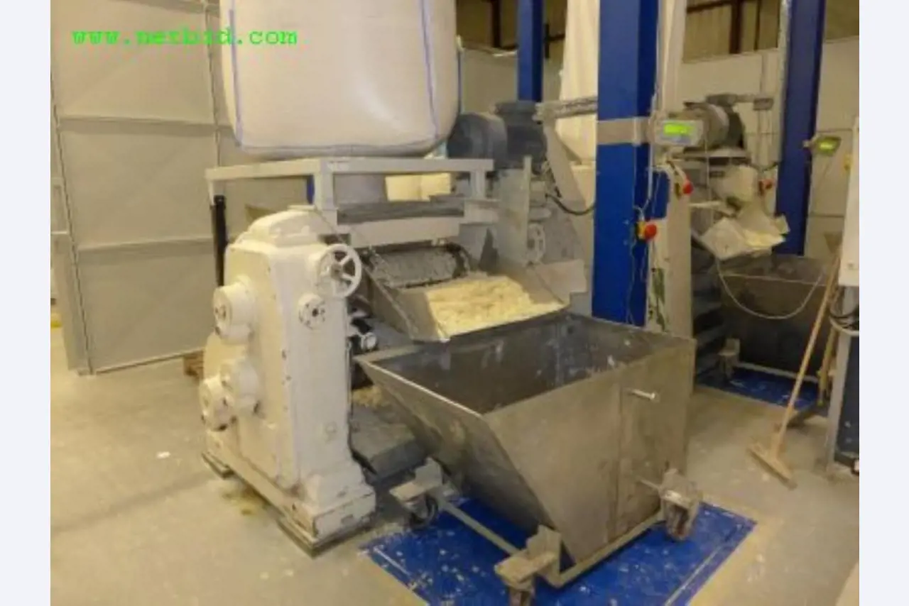Machines for producing soap, as well as the entire factory and office equipment <br>-1