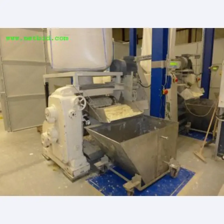 Machines for producing soap, as well as the entire factory and office equipment <br>-1