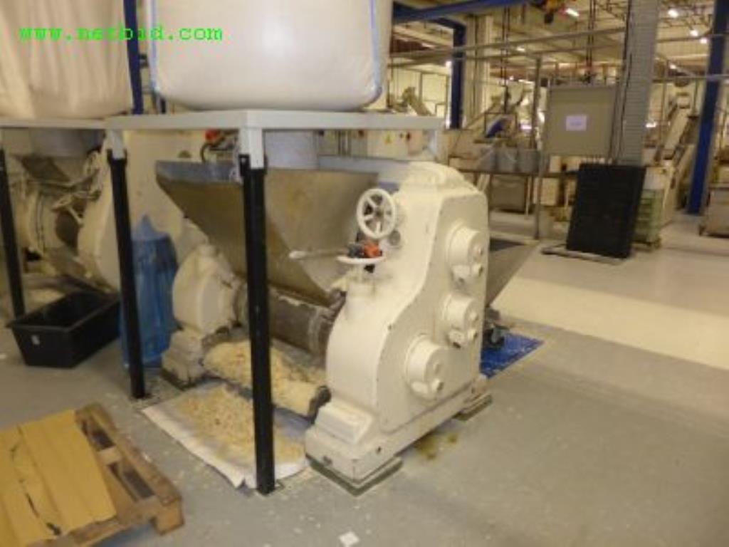 Máquinas para a produção de sabonetes, bem como todo o equipamento fabril e de escritório<br>-2