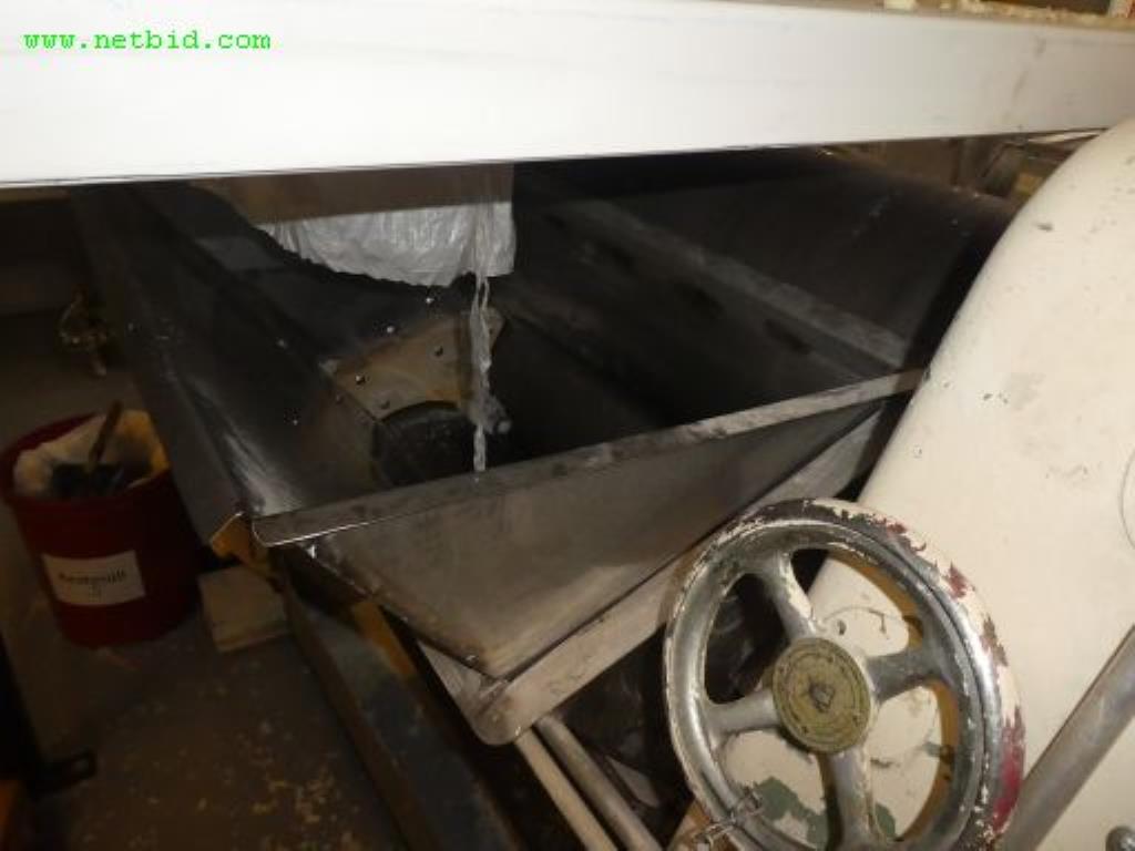 Máquinas para a produção de sabonetes, bem como todo o equipamento fabril e de escritório<br>-6