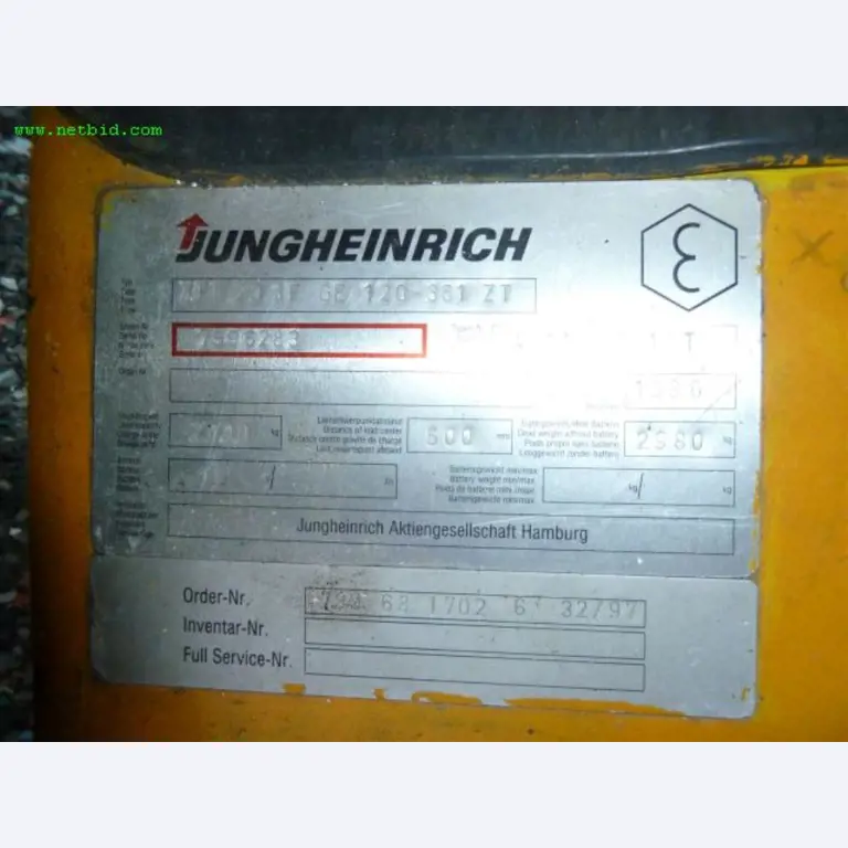 Machines for producing soap, as well as the entire factory and office equipment <br>-6