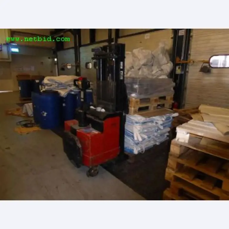 Machines for producing soap, as well as the entire factory and office equipment <br>-1