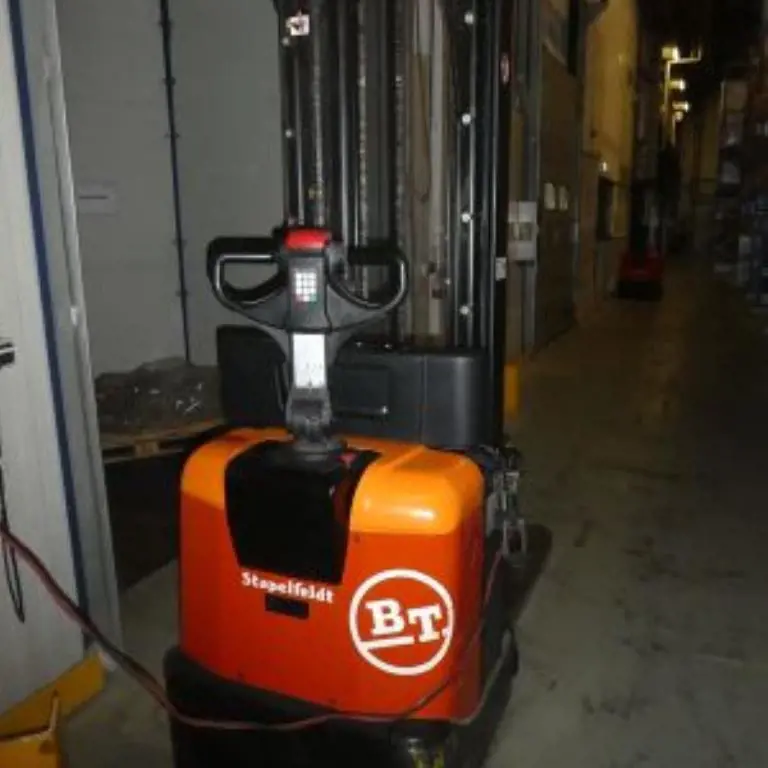 Electric pallet truck BT SPE 160