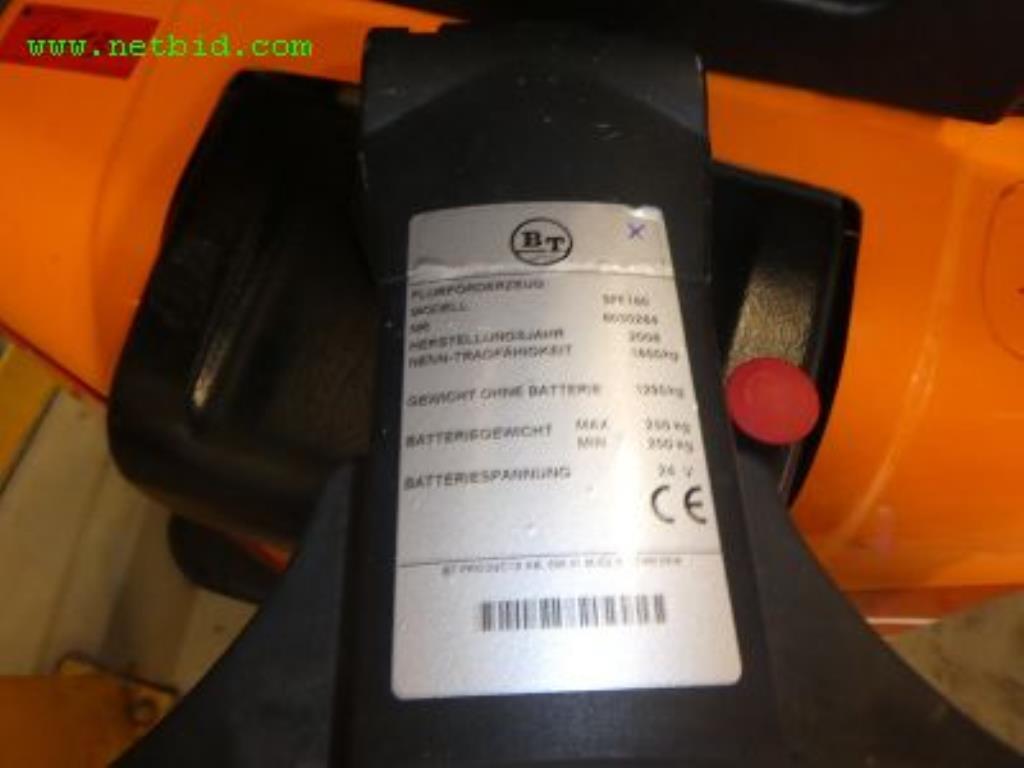 Maschinen zur Herstellung von Seifen, sowie die gesamte Betriebs- und Geschäftsausstattung<br>-5