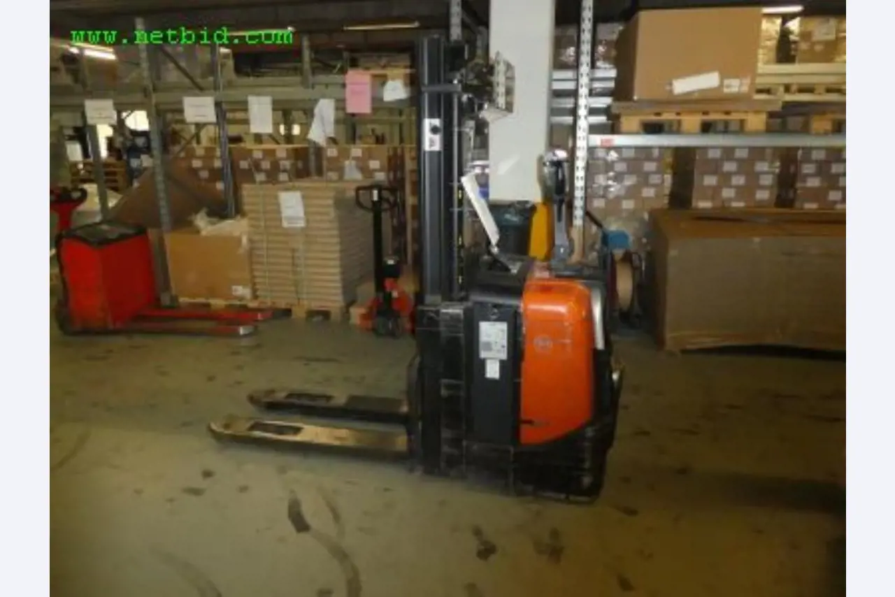 Machines for producing soap, as well as the entire factory and office equipment <br>-2