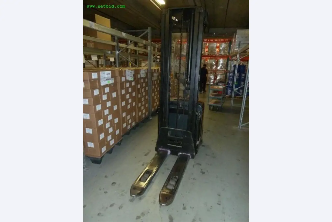 Machines for producing soap, as well as the entire factory and office equipment <br>-2