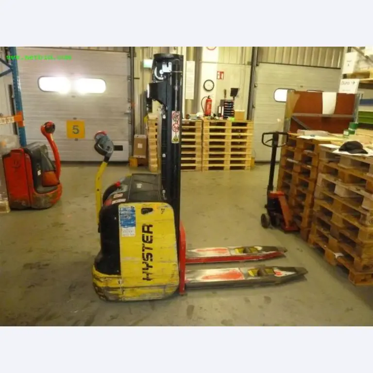 Machines for producing soap, as well as the entire factory and office equipment <br>-4