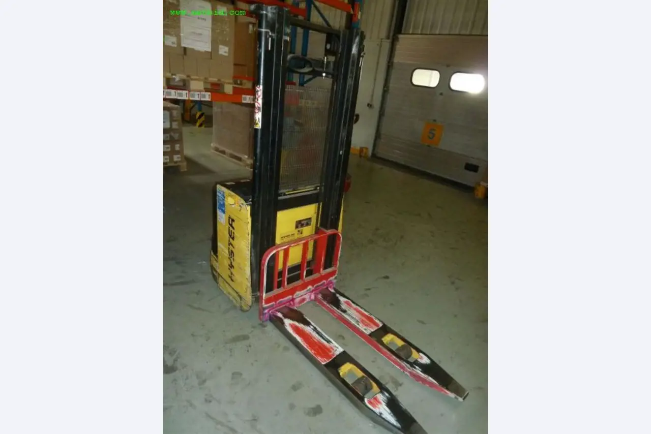 Machines for producing soap, as well as the entire factory and office equipment <br>-5