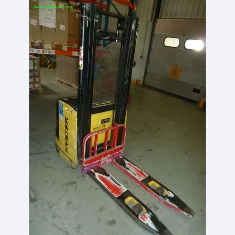 Machines for producing soap, as well as the entire factory and office equipment <br>-5