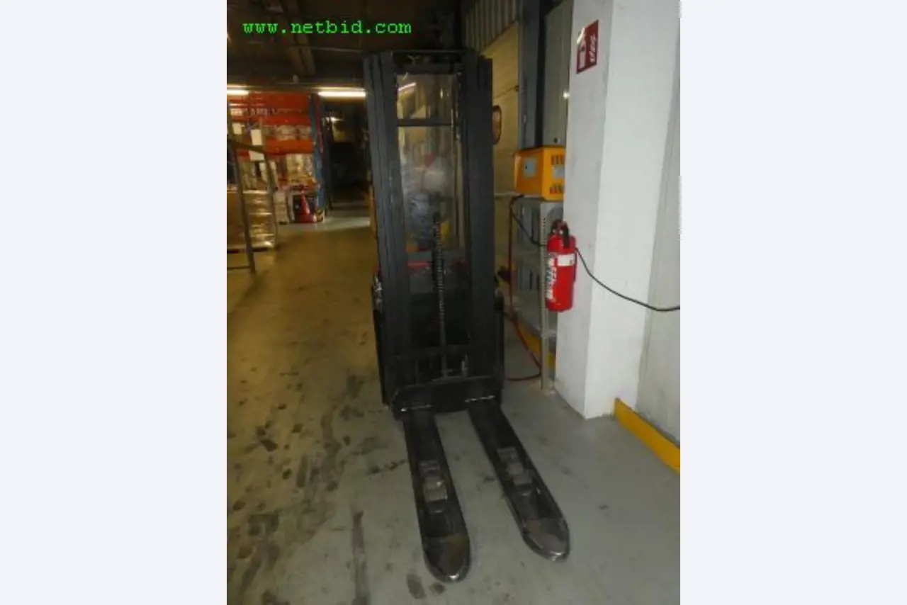 Machines for producing soap, as well as the entire factory and office equipment <br>-2