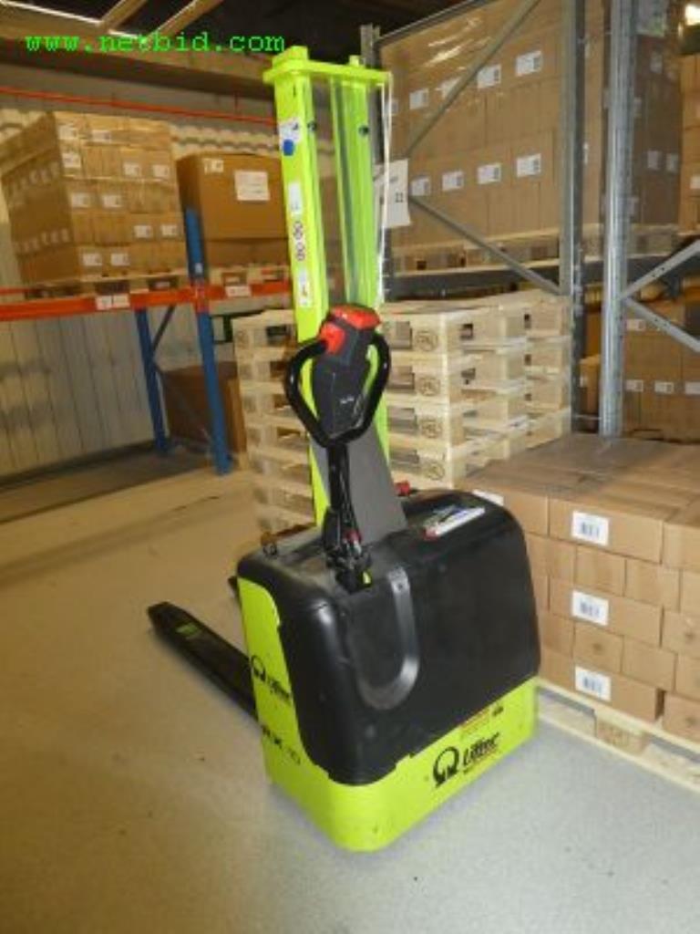 Maschinen zur Herstellung von Seifen, sowie die gesamte Betriebs- und Geschäftsausstattung<br>-1