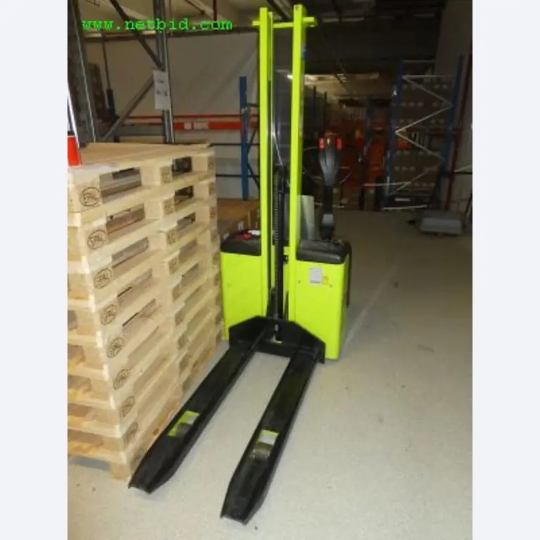 Machines for producing soap, as well as the entire factory and office equipment <br>-2