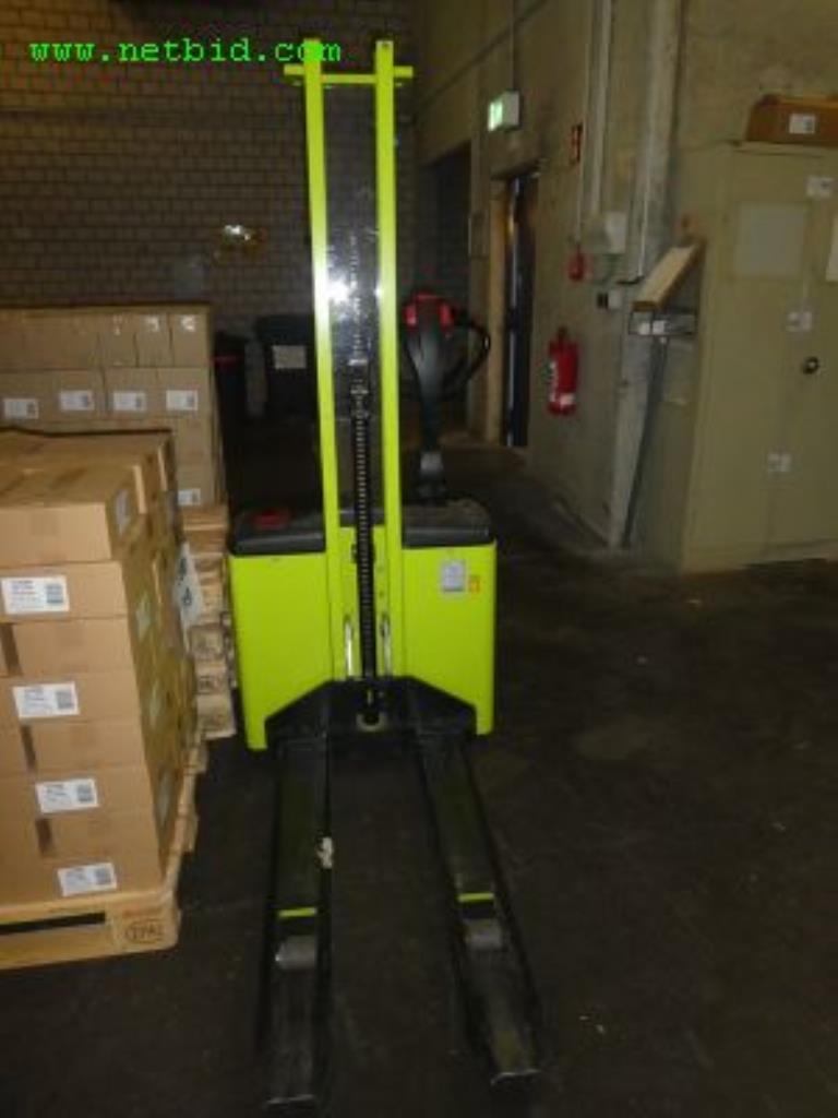 Maschinen zur Herstellung von Seifen, sowie die gesamte Betriebs- und Geschäftsausstattung<br>-4