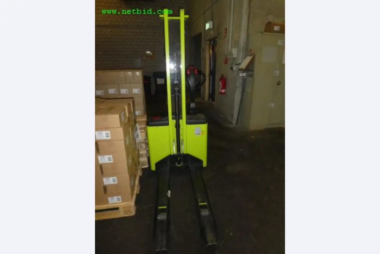 Machines for producing soap, as well as the entire factory and office equipment <br>-4