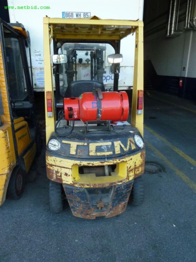 Maschinen zur Herstellung von Seifen, sowie die gesamte Betriebs- und Geschäftsausstattung<br>-2