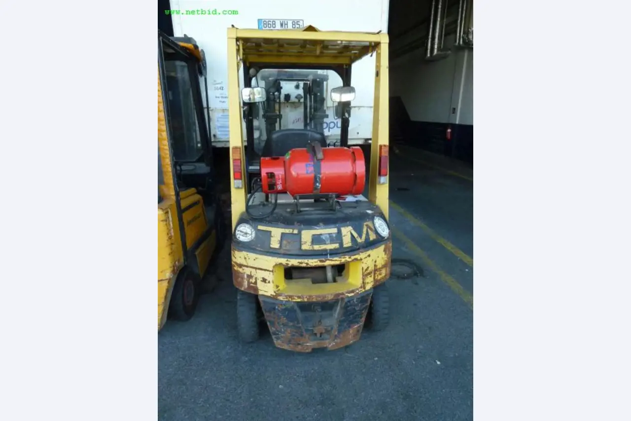 Machines for producing soap, as well as the entire factory and office equipment <br>-2