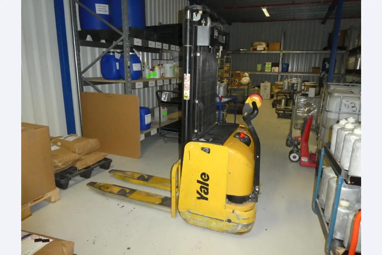 Machines for producing soap, as well as the entire factory and office equipment <br>-3