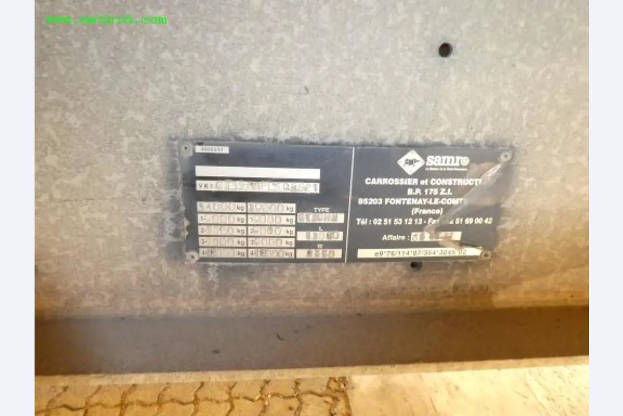 Máquinas para a produção de sabonetes, bem como todo o equipamento fabril e de escritório<br>-11