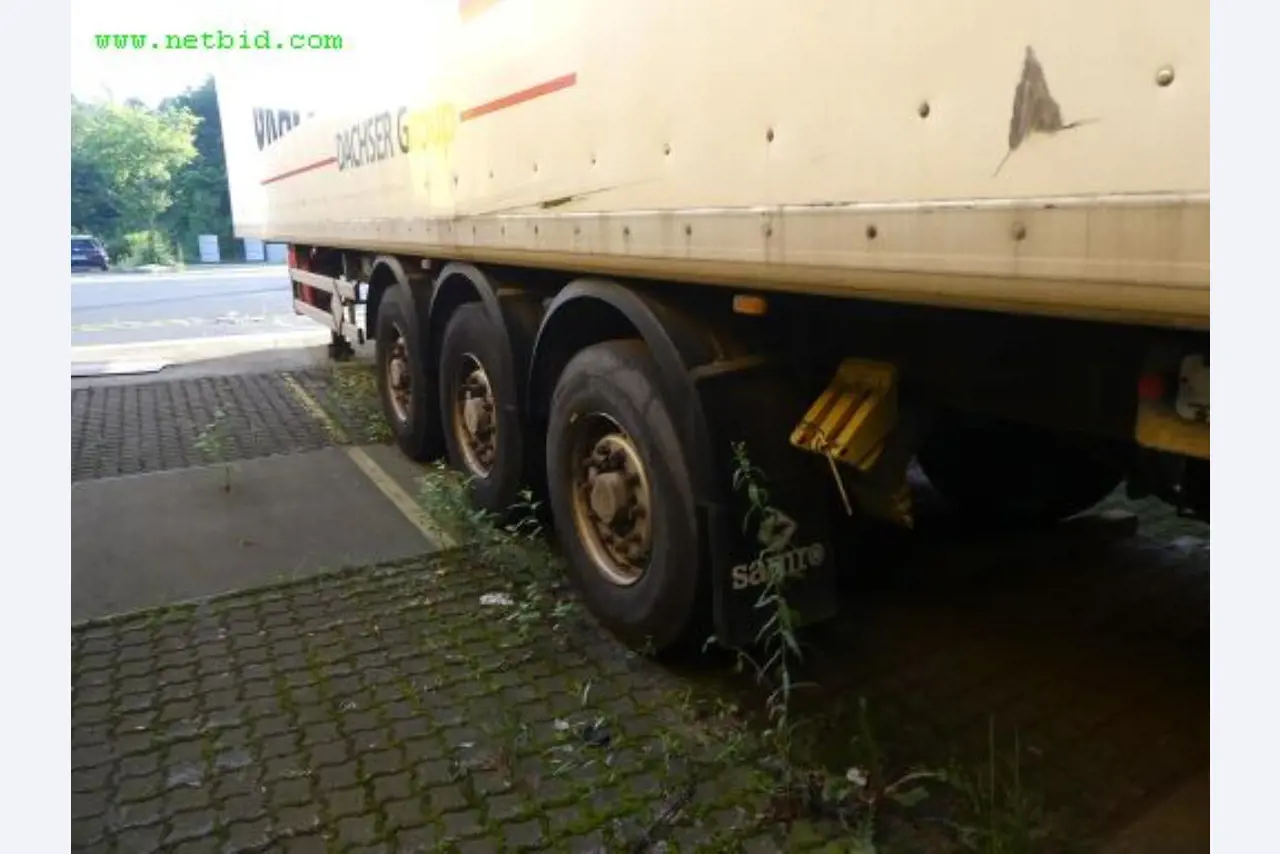 Máquinas para a produção de sabonetes, bem como todo o equipamento fabril e de escritório<br>-7