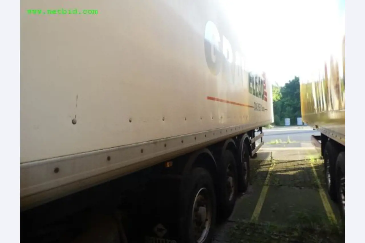 Máquinas para a produção de sabonetes, bem como todo o equipamento fabril e de escritório<br>-9