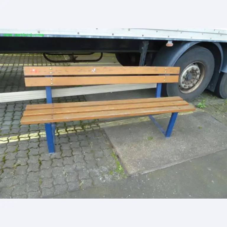 Maschinen zur Herstellung von Seifen, sowie die gesamte Betriebs- und Geschäftsausstattung<br>-1